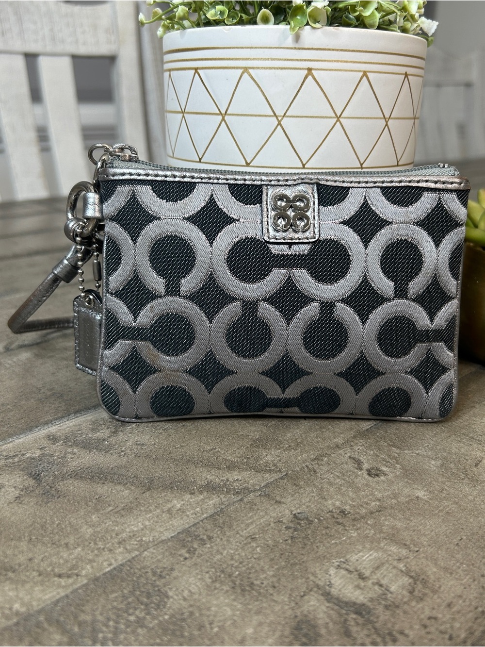 Coach Signature Optic‎ C Wristlet Gray Silver Jacquard Canvas Zip Pouch Wallet